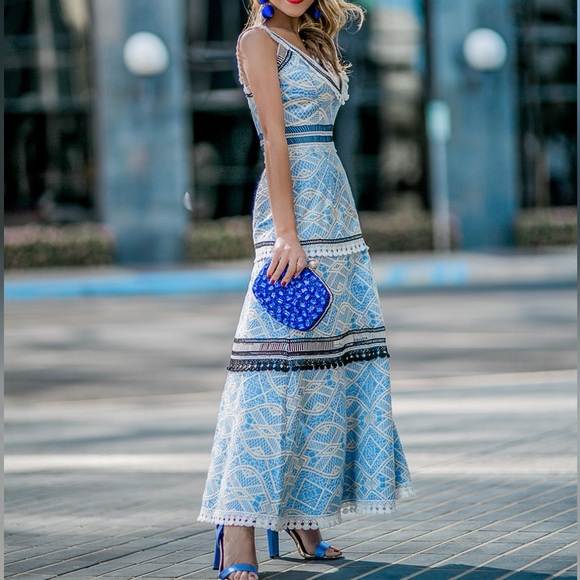 GIANNI BINI Mona Tiered Crochet Lace Blue & White Midi Dress - Picture 3 of 15